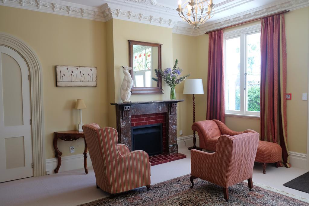Oinako Bed & Breakfast Akaroa Bagian luar foto